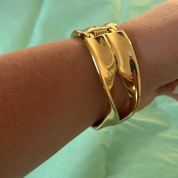 Gold Plated Cuff Bangle (not real gold) - Picture 4 of 4
